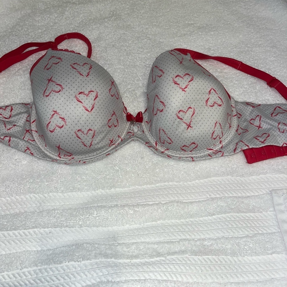 Victoria Secret Body Perfect Shape Lift & Lining Valentine Hearts Bra 36C